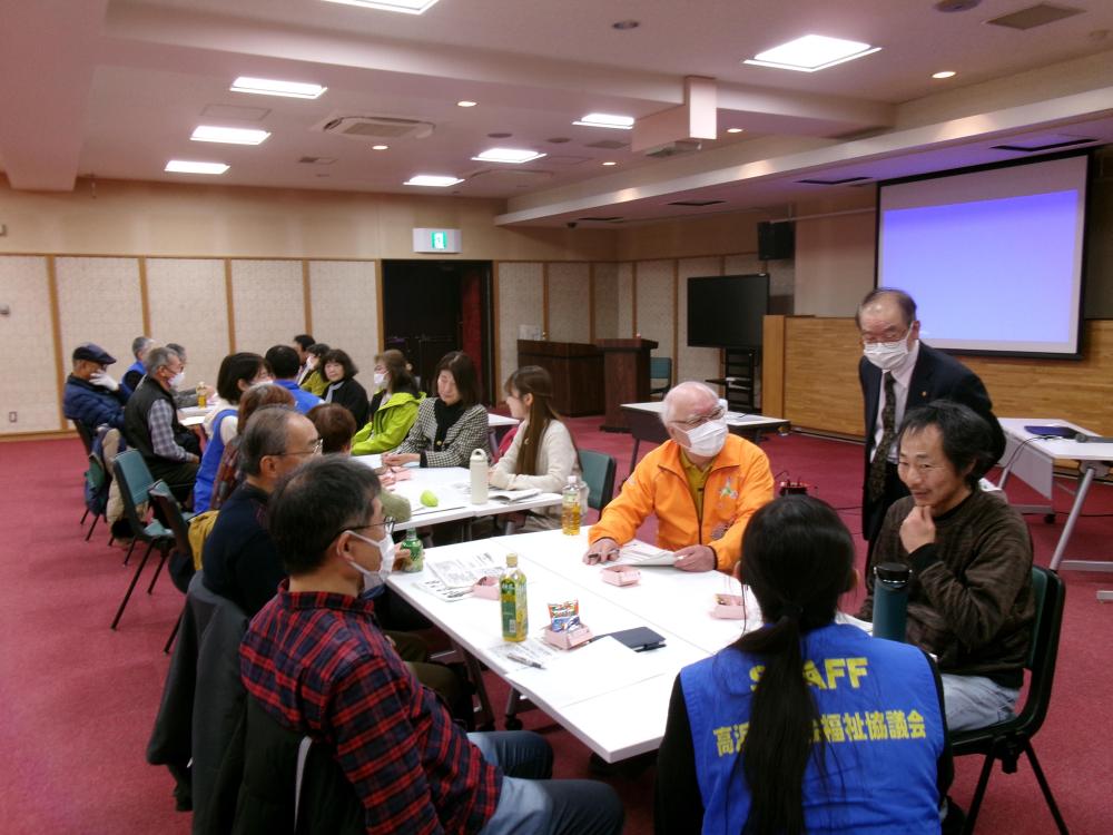 101_0802グループワーク全体鈴木先生入り